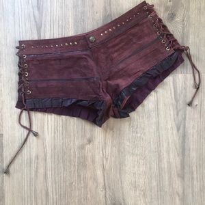 Leather Festival Shorts with Adjustable sides fits like a glove (size s-m)